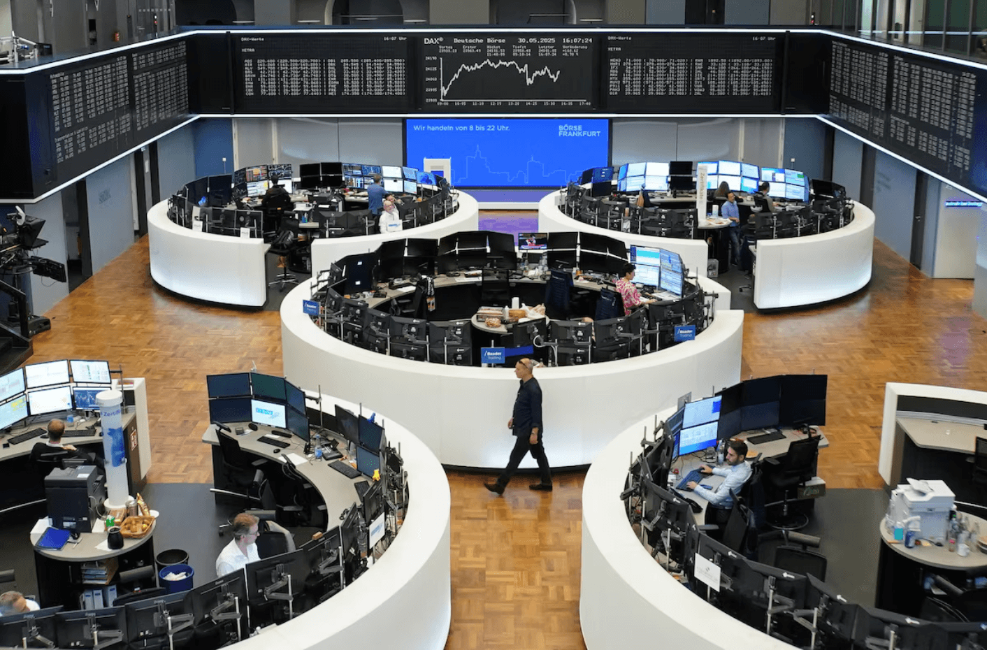 European Stocks Surge Ahead of Trump‑Xi Summit, Trade Tensions Ease