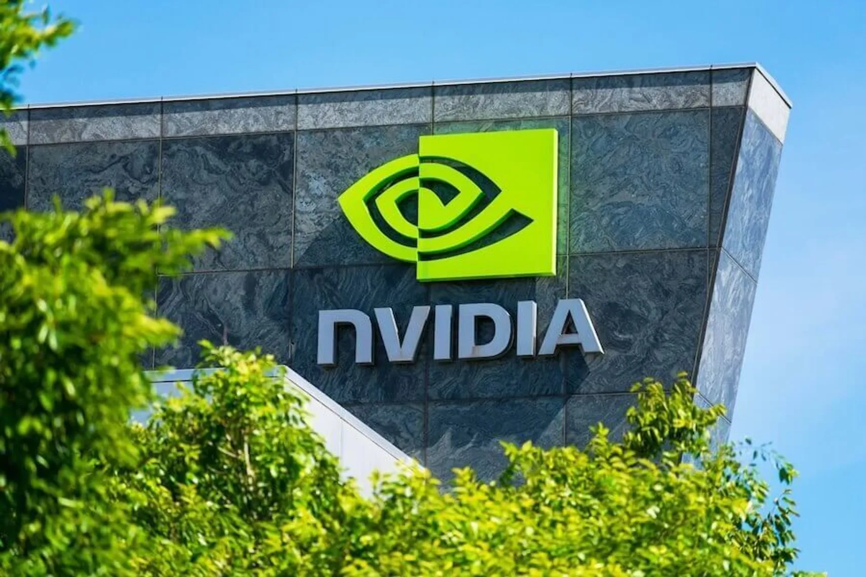 Wall Street Starts Higher as Nvidia Hits Record High Amid U.S. Inflation Data and China‑U.S. Summit