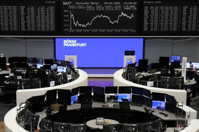 European Markets Set to Slip Amid Tech Sell‑off and Corporate Earnings